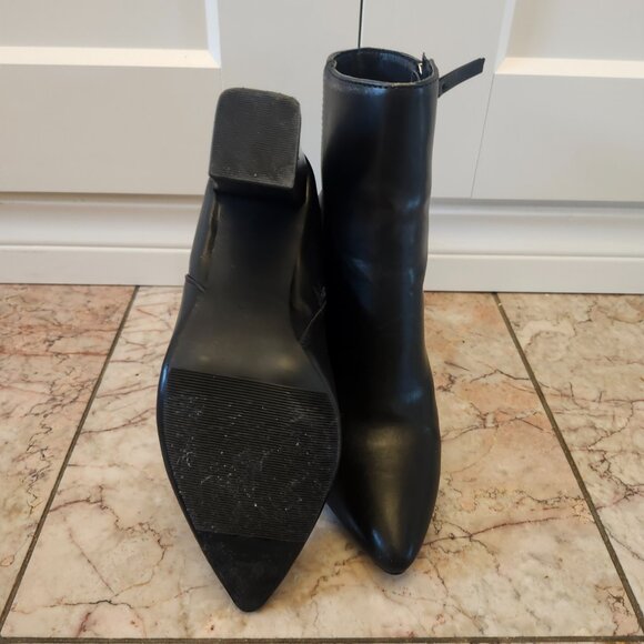 Madden Girl - Izzy Black - Picture 3 of 5